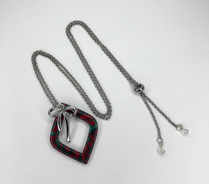 Rhombus cut out necklace