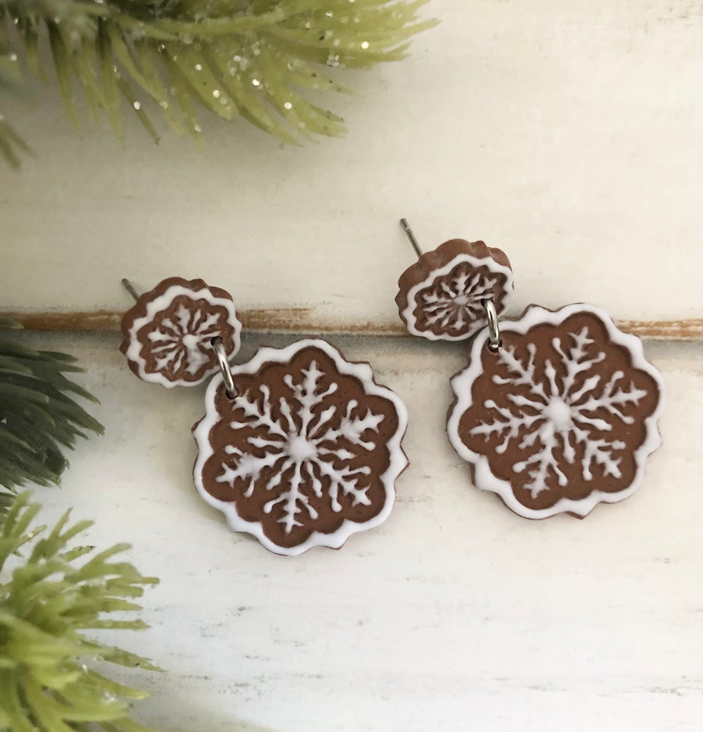 Gingerbread snowflakes